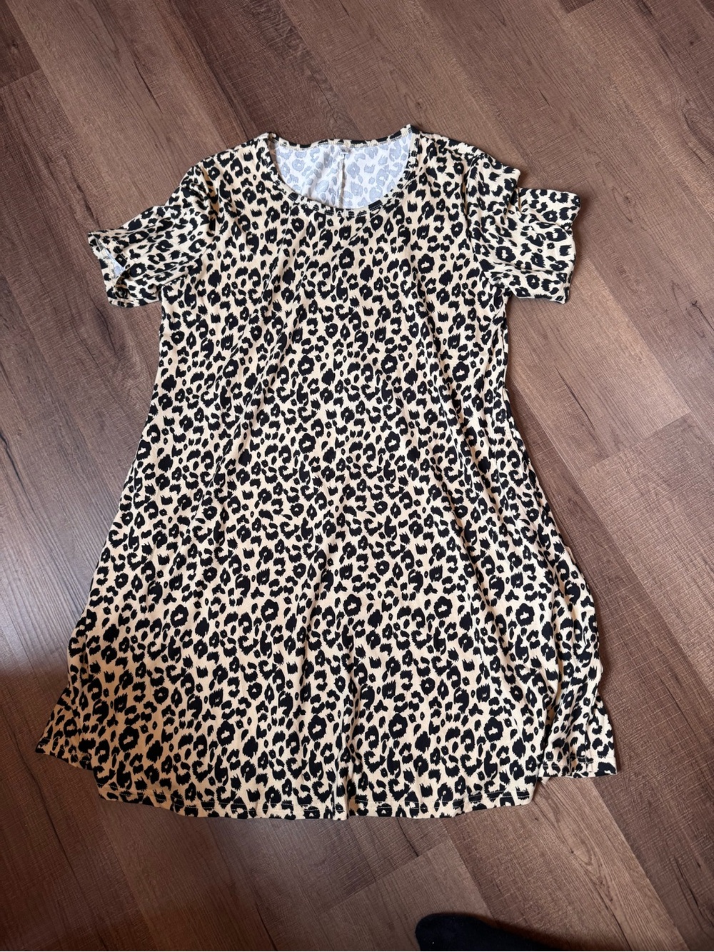 Leopard Print Short Sleeve Mini Dress - Black on Tan